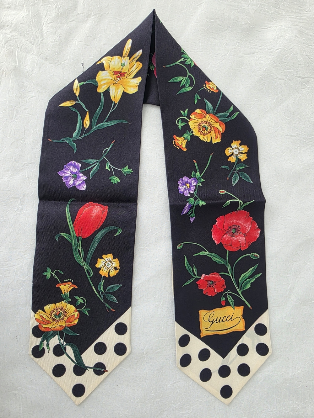 Auth Gucci Floral Neck Tie with Polka-Dot Silk Scarf